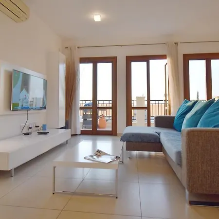 2 Bedroom Theia With Sea And Sunset Views, Aphrodite Hills شقة